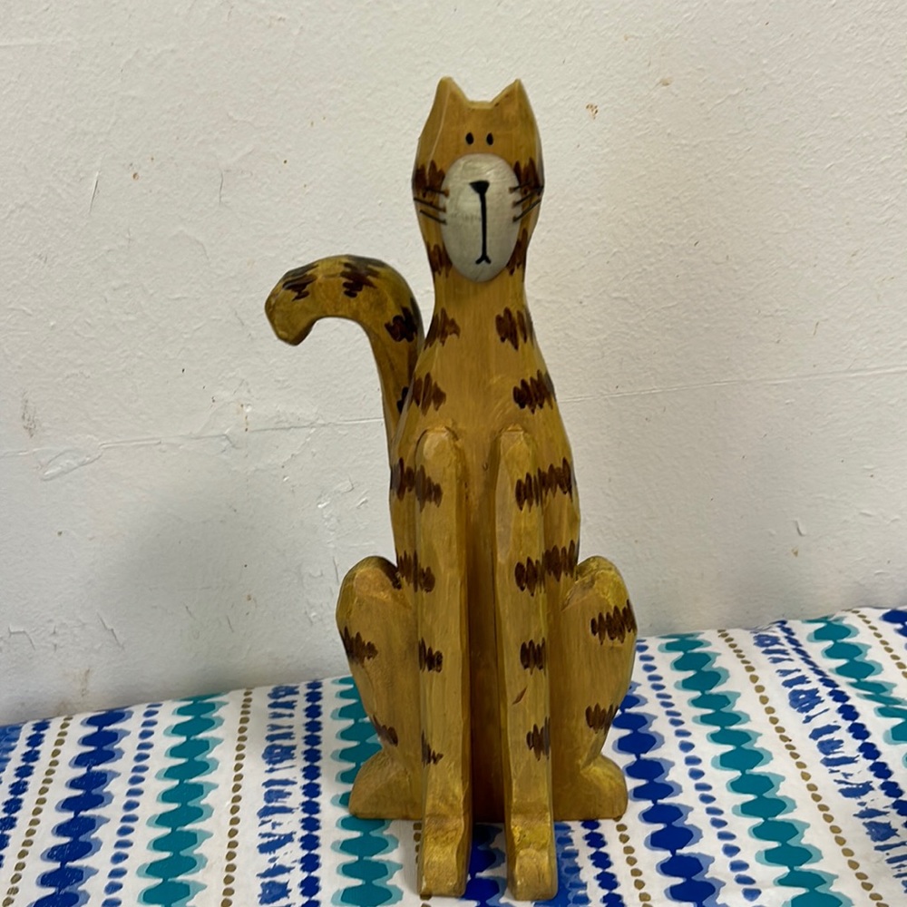 Vtg. Folk Art Handmade and Hand Painted Wooden Cat Figurine. Bundle like items